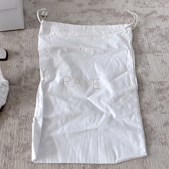 RAYE | Woven Heel White | Size 10 - Picture 13 of 15